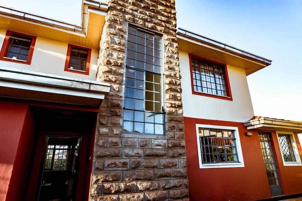 Fourways Junction Villa Nairobi Esterno foto
