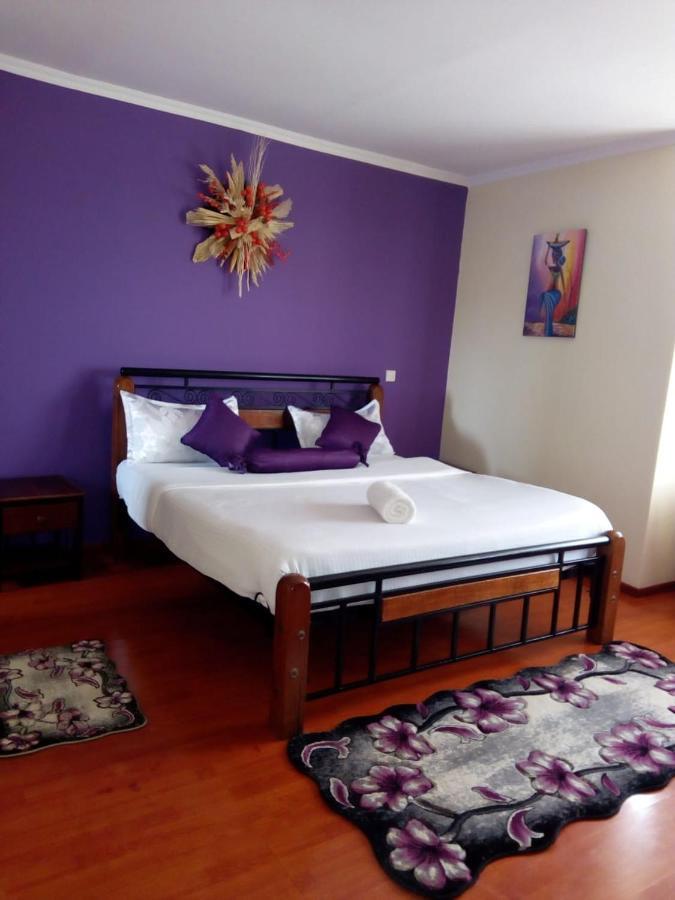 Fourways Junction Villa Nairobi Esterno foto