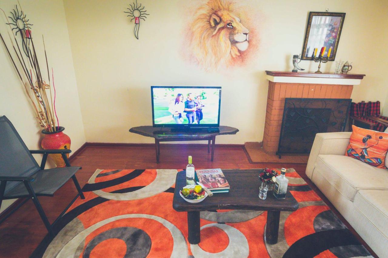 Fourways Junction Villa Nairobi Esterno foto