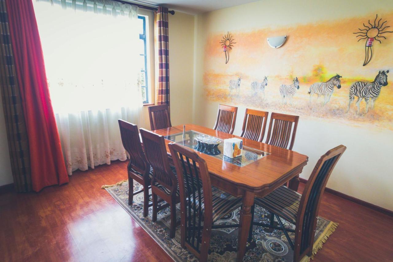 Fourways Junction Villa Nairobi Esterno foto